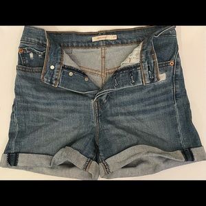 Levi’s High Waisted ‘Wedgie’ Shorts